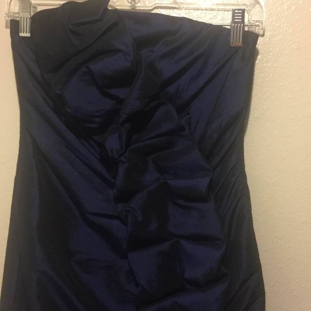 NWT Joseph Ribkoff Blue Ruffled Strapless Dress